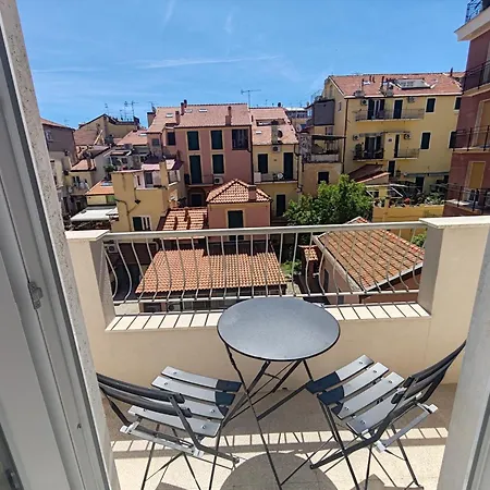 Polluce Bilocale Nuovo A Due Passi Dal Mare Apartment *